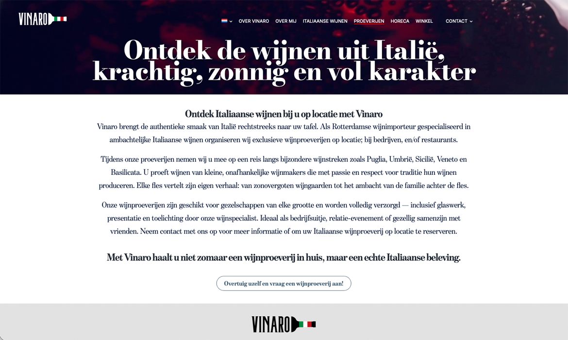 Dégustation de vin Vinaro - Webdesign Maastricht – Responsive en SEO-proof websites op maat Bannière d'accueil pour le site Vinaro : titre en néerlandais en gras invitant à découvrir les vins italiens à travers des dégustations ; logo Vinaro visible.